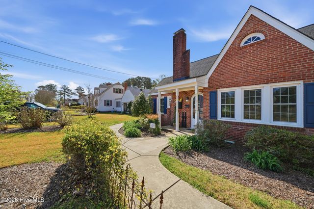 1521 W Queen Street, Edenton, NC 27932