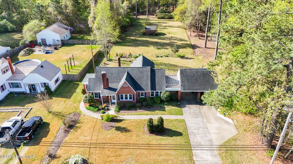 1521 W Queen Street, Edenton, NC 27932