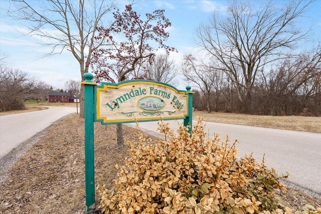 W260N5139 Autumn TRAIL, Pewaukee, WI 53072