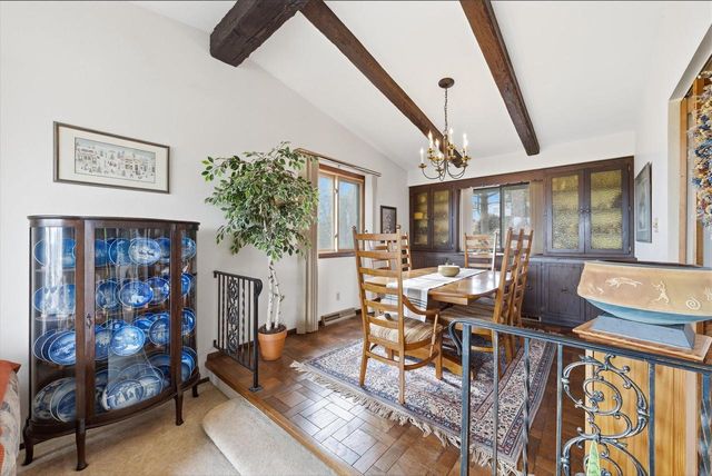 W260N5139 Autumn TRAIL, Pewaukee, WI 53072