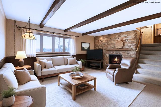 W260N5139 Autumn TRAIL, Pewaukee, WI 53072