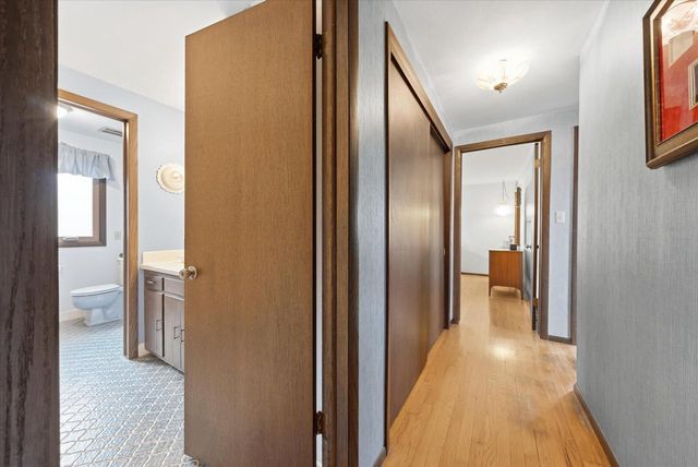 W260N5139 Autumn TRAIL, Pewaukee, WI 53072