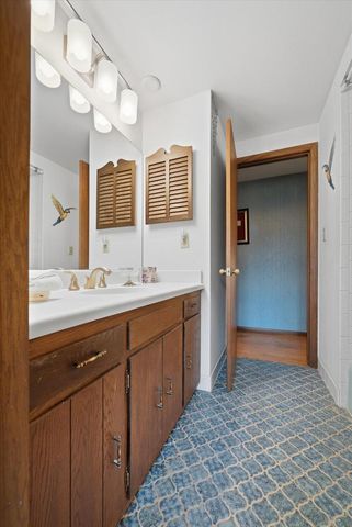 W260N5139 Autumn TRAIL, Pewaukee, WI 53072