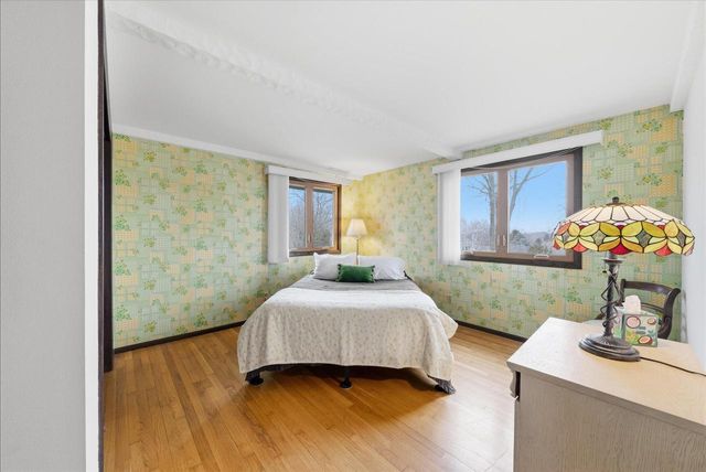 W260N5139 Autumn TRAIL, Pewaukee, WI 53072