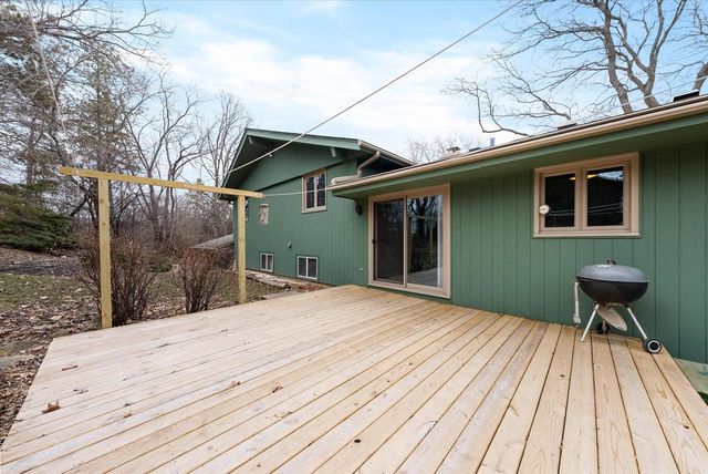 W260N5139 Autumn TRAIL, Pewaukee, WI 53072