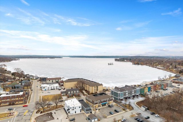 W260N5139 Autumn TRAIL, Pewaukee, WI 53072