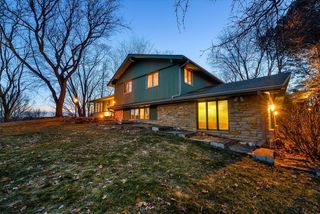 W260N5139 Autumn TRAIL, Pewaukee, WI 53072