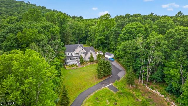 1 Wood Hollow Trl, Jefferson Twp., NJ 07438