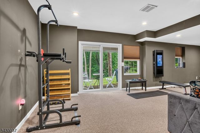1 Wood Hollow Trl, Jefferson Twp., NJ 07438