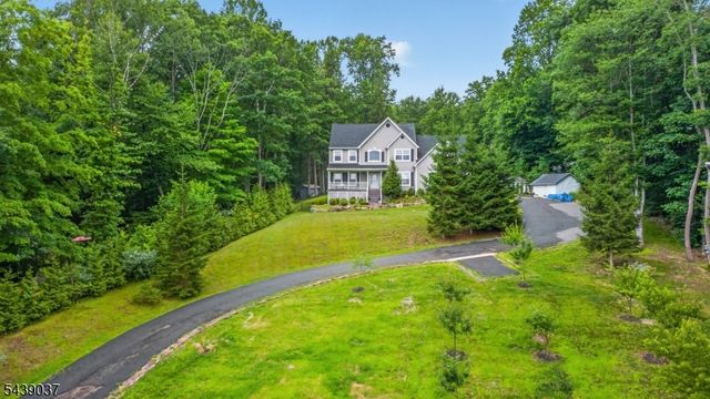 1 Wood Hollow Trl, Jefferson Twp., NJ 07438