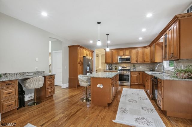 1 Wood Hollow Trl, Jefferson Twp., NJ 07438
