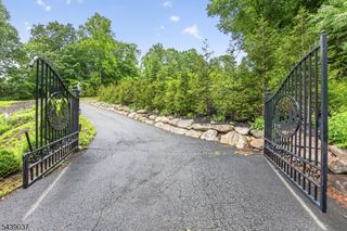 1 Wood Hollow Trl, Jefferson Twp., NJ 07438