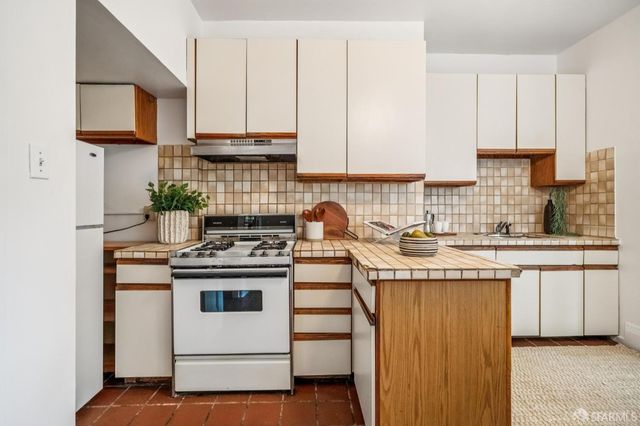 3428 16th Street, San Francisco, CA 94114