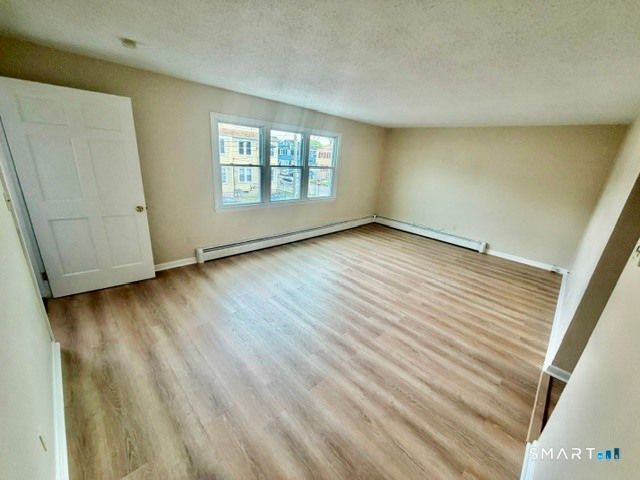114 Waldorf Avenue, Bridgeport, CT 06605