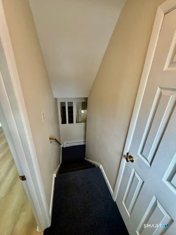 114 Waldorf Avenue, Bridgeport, CT 06605