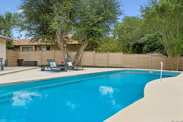 13907 Hunters Hawk, San Antonio, TX 78230