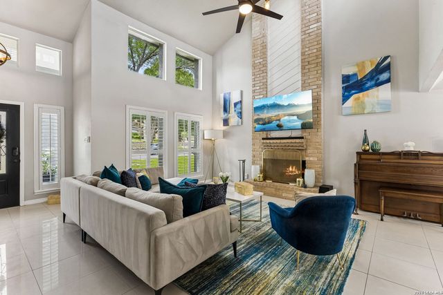 13907 Hunters Hawk, San Antonio, TX 78230