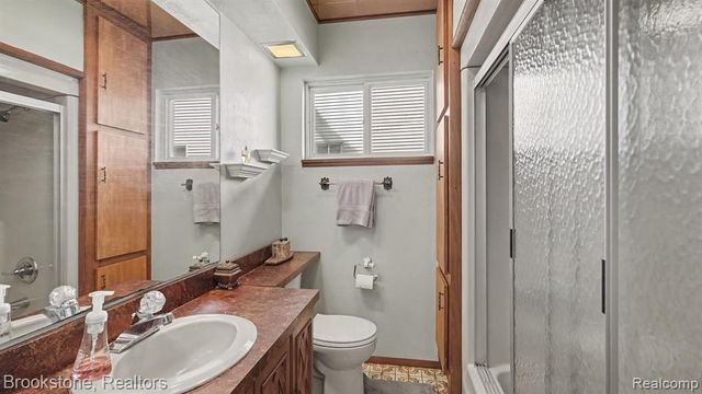 5267 Redding Drive, Pinckney, MI 48169