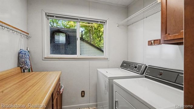 5267 Redding Drive, Pinckney, MI 48169