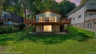 5267 Redding Drive, Pinckney, MI 48169