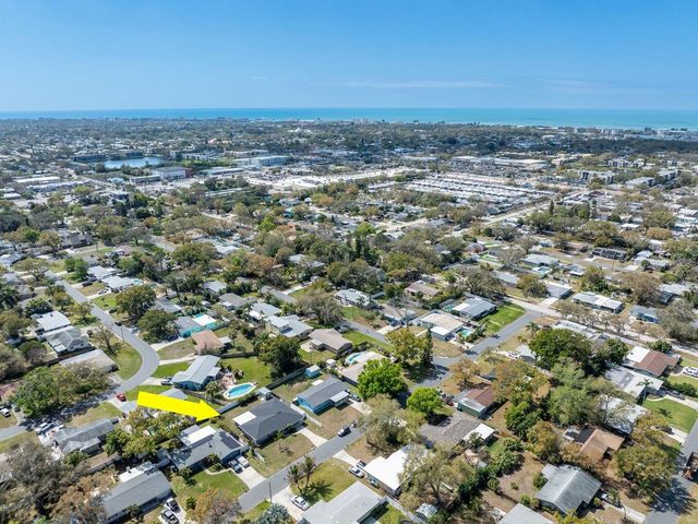 13596 CROFT DRIVE N, Largo, FL 33774