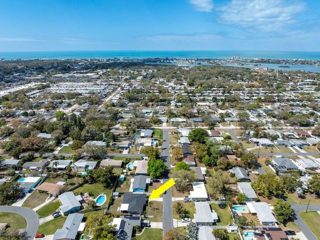 13596 CROFT DRIVE N, Largo, FL 33774