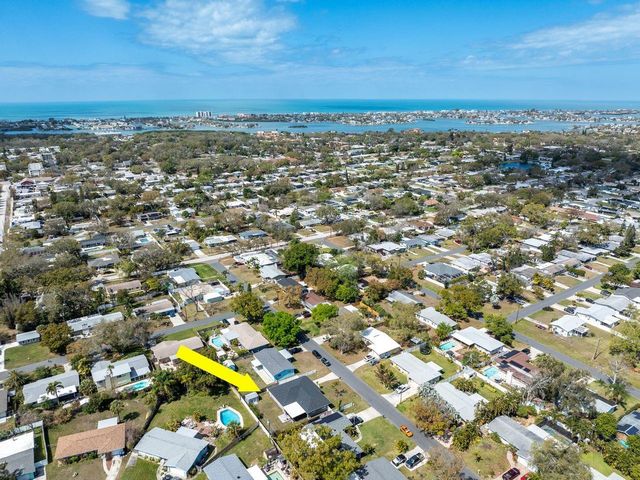 13596 CROFT DRIVE N, Largo, FL 33774