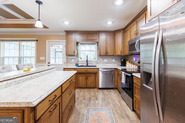 90 N Moody Drive, Ray City, GA 31645