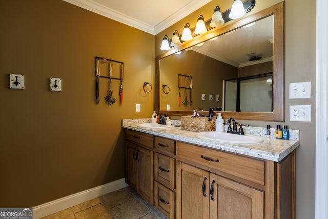 90 N Moody Drive, Ray City, GA 31645