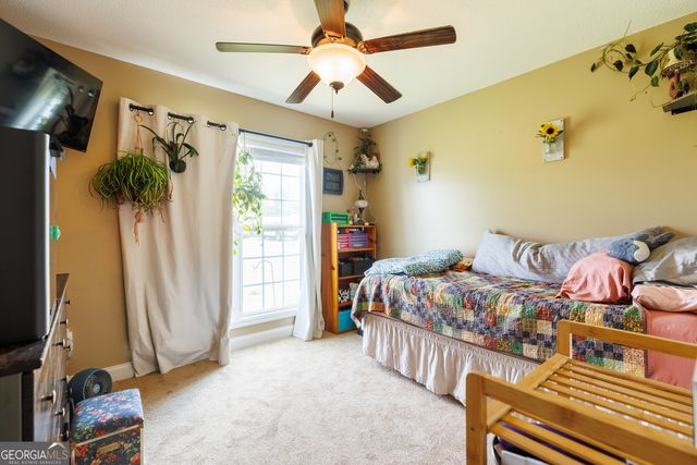 90 N Moody Drive, Ray City, GA 31645