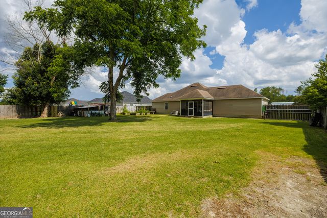 90 N Moody Drive, Ray City, GA 31645