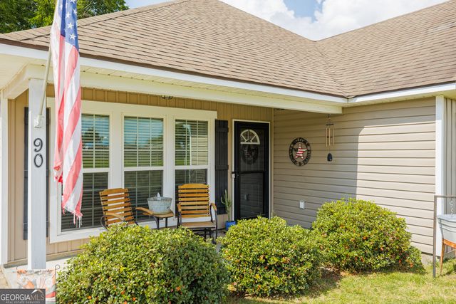 90 N Moody Drive, Ray City, GA 31645