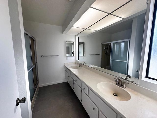 2201 N Farrell Drive, Palm Springs, CA 92262