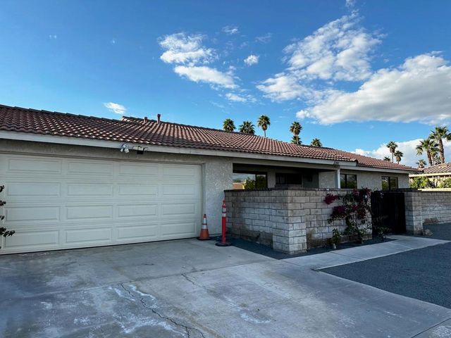 2201 N Farrell Drive, Palm Springs, CA 92262