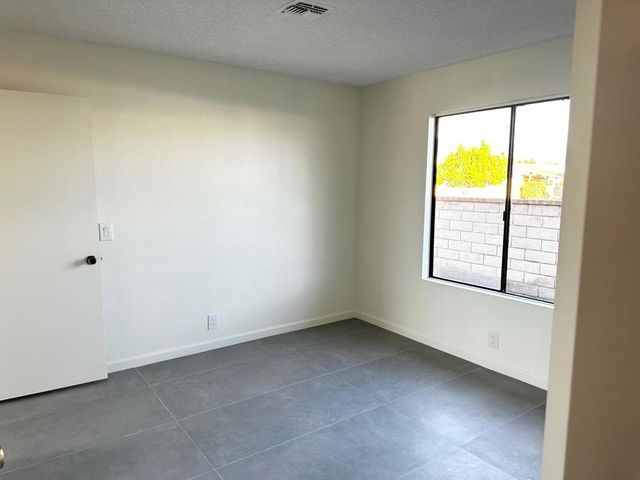 2201 N Farrell Drive, Palm Springs, CA 92262