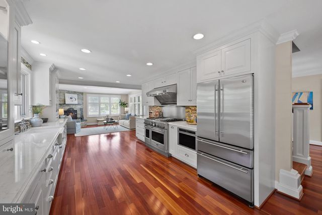 3706 THOMAS POINT RD, Annapolis, MD 21403
