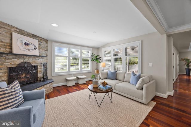 3706 THOMAS POINT RD, Annapolis, MD 21403