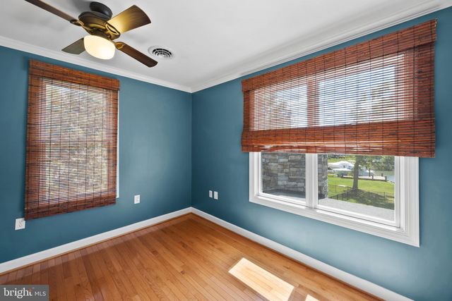 3706 THOMAS POINT RD, Annapolis, MD 21403