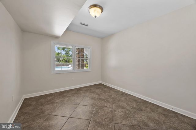 3706 THOMAS POINT RD, Annapolis, MD 21403