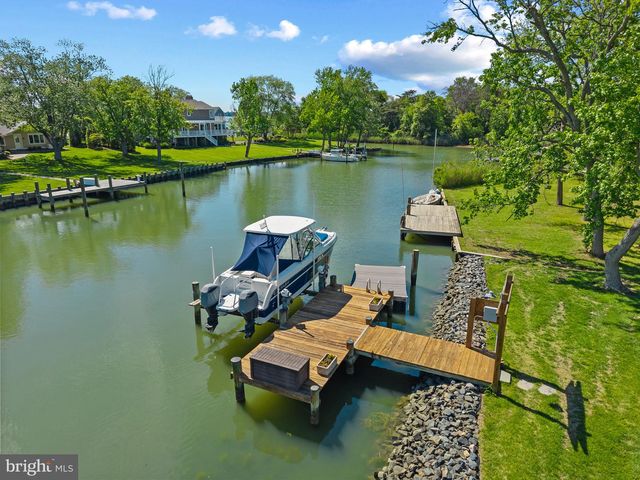 3706 THOMAS POINT RD, Annapolis, MD 21403