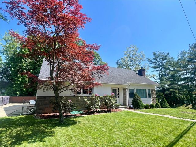 28 Cooper Lane, Larchmont, NY 10538