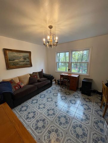28 Cooper Lane, Larchmont, NY 10538