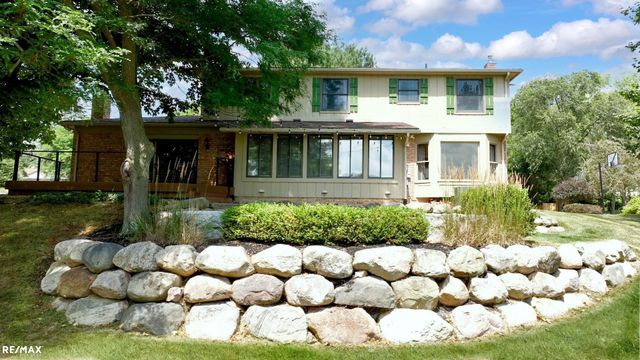 1155 Hickory Hill Dr Drive, Rochester Hills, MI 48309