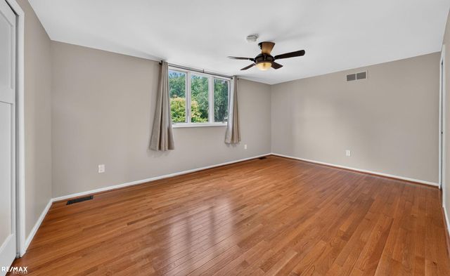 1155 Hickory Hill Dr Drive, Rochester Hills, MI 48309
