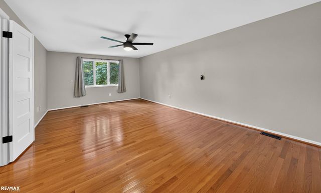 1155 Hickory Hill Dr Drive, Rochester Hills, MI 48309