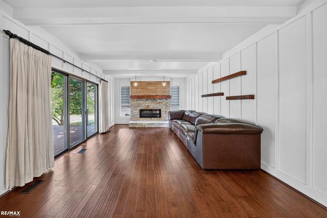 1155 Hickory Hill Dr Drive, Rochester Hills, MI 48309