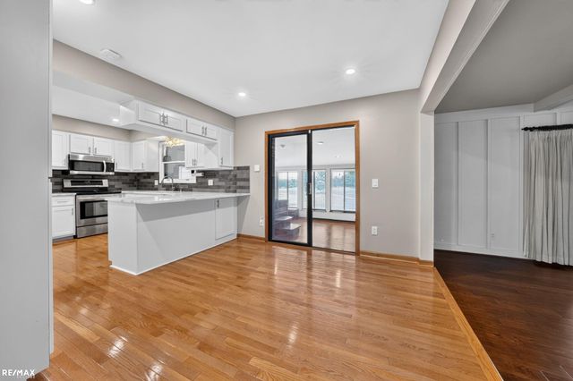 1155 Hickory Hill Dr Drive, Rochester Hills, MI 48309