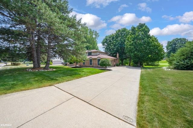 1155 Hickory Hill Dr Drive, Rochester Hills, MI 48309