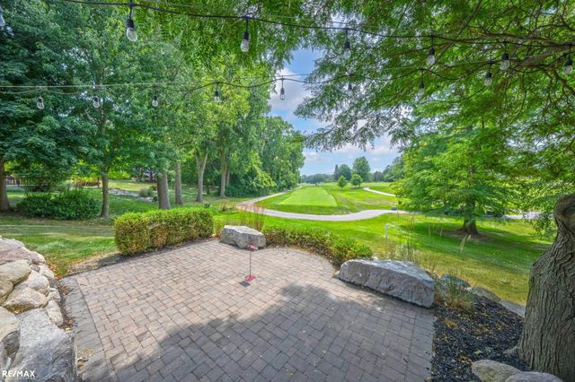 1155 Hickory Hill Dr Drive, Rochester Hills, MI 48309