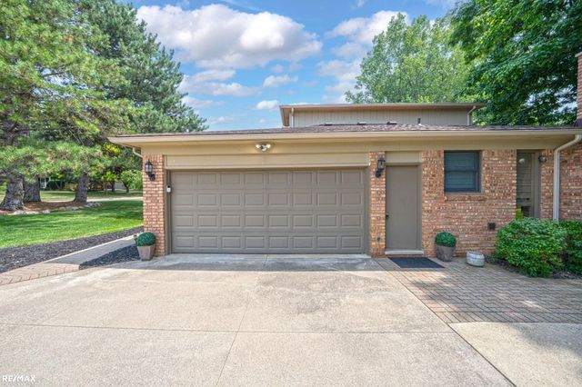 1155 Hickory Hill Dr Drive, Rochester Hills, MI 48309